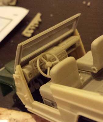 Peugeot P4P - Azimut Revell 1/35 - Montage etape 3