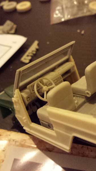 Peugeot P4P - Azimut Revell 1/35 - Montage etape 3