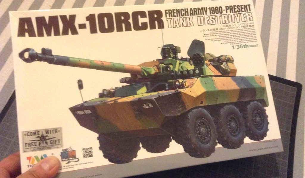 AMX 10 RCR Tiger Model - echelle 1/35 1