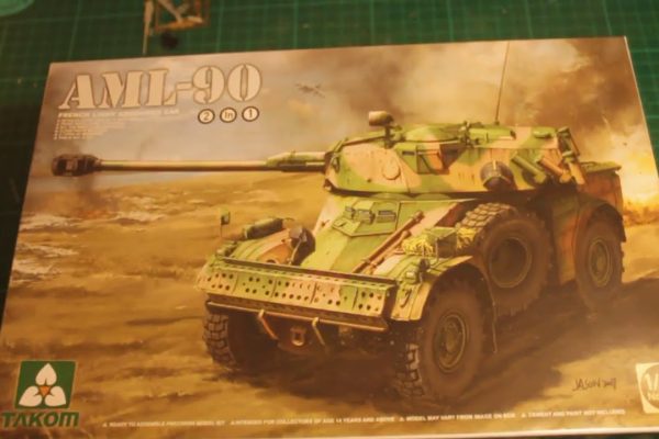 AML 90 de Takom au 1/35 : ouverture du kit