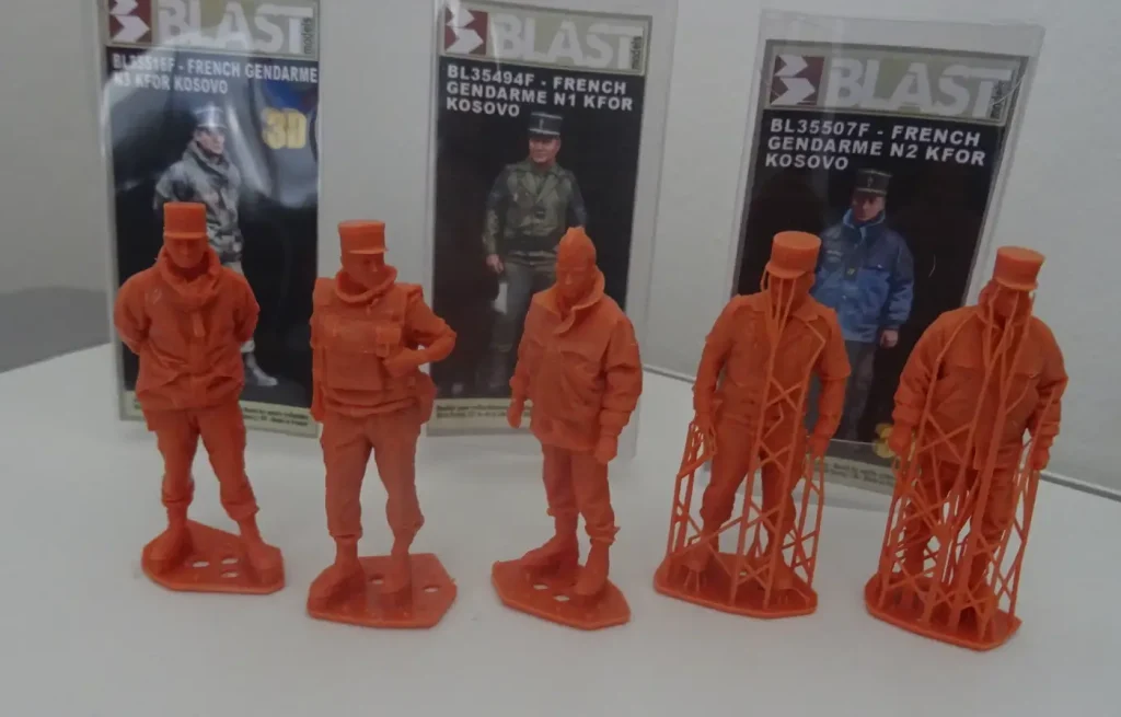 Figurines Gendarmes francais Kosovo 2000 1/35 Blast Models 2